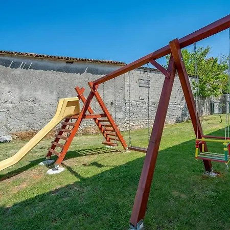 Casa Anna Nyaraló Rapavel